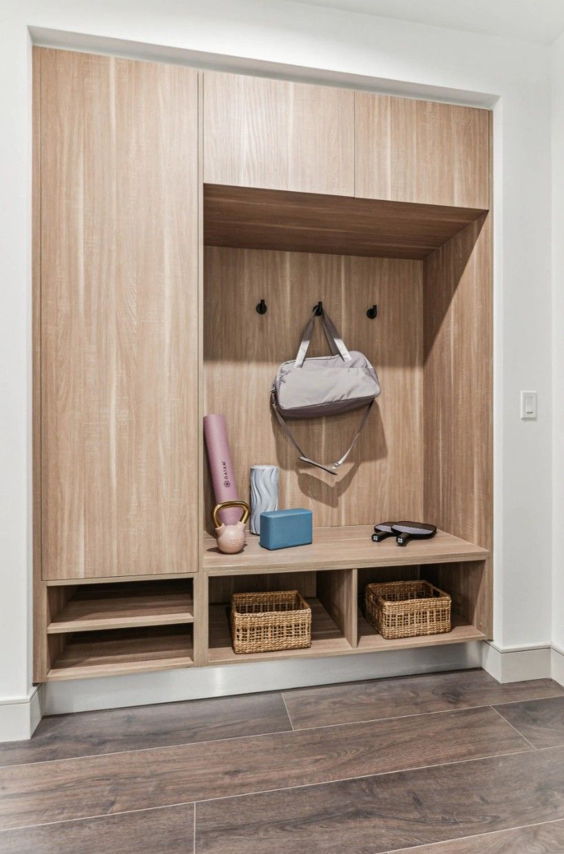 Maple Terrace Mud Room