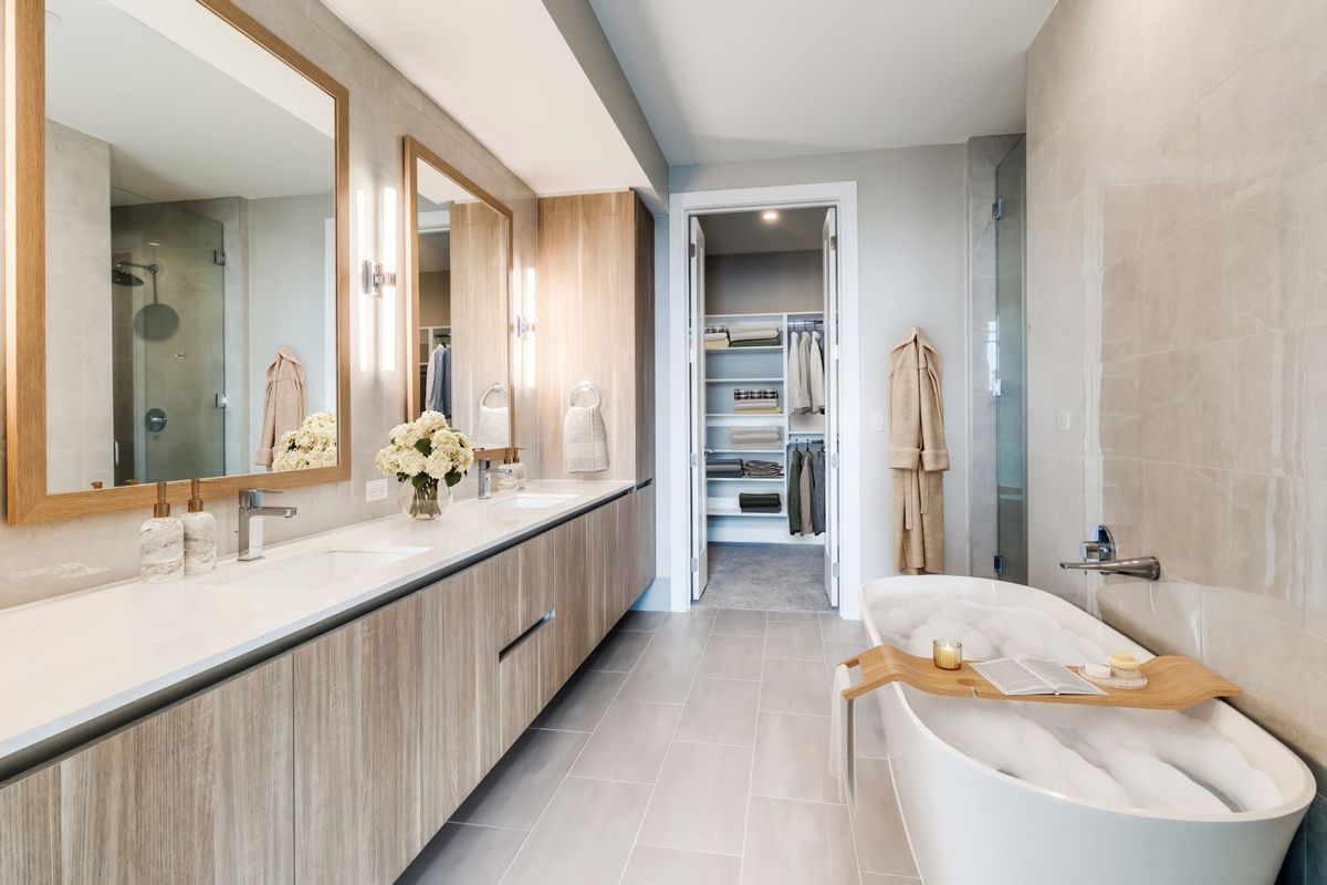 Maple Terrace Penthouse Bathroom