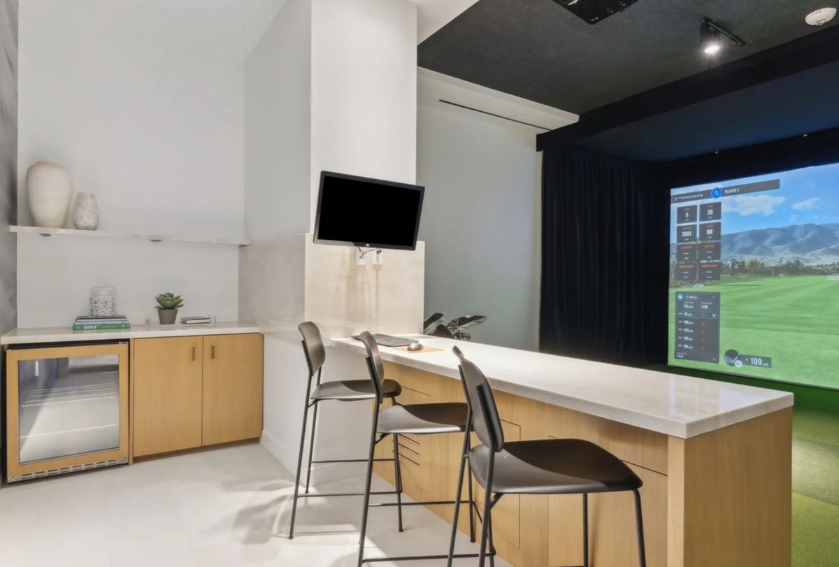 Maple Terrace Golf Simulator